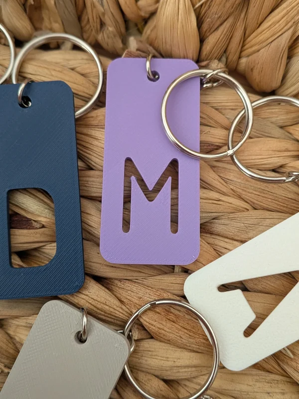 Personalisierbarer Schlüsselanhänger "Letter"