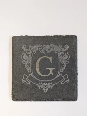 Schieferuntersetzer "Wappen" - personalisiertes Familienwappen mit Initiale und Name