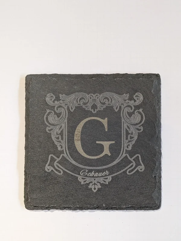 Schieferuntersetzer "Wappen" - personalisiertes Familienwappen mit Initiale und Name