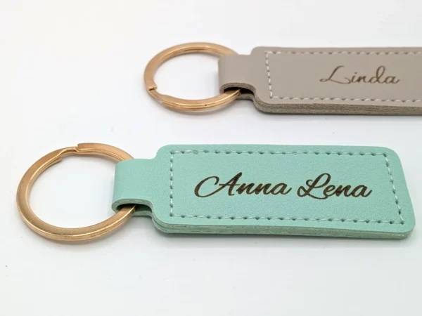 "Fuda" - Schlüsselanhänger personalisiert mit Name | Lasergravur auf PU-Leder