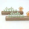 Aufsteller „danke MAMA" – Holzständer mit Schriftzug und Blume