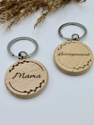 Personalisierbarer Schlüsselanhänger „Kana" – lasergraviert mit Wunschtext